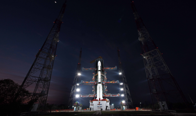 ISRO launches the meteorological satellite INSAT-3DS with success.